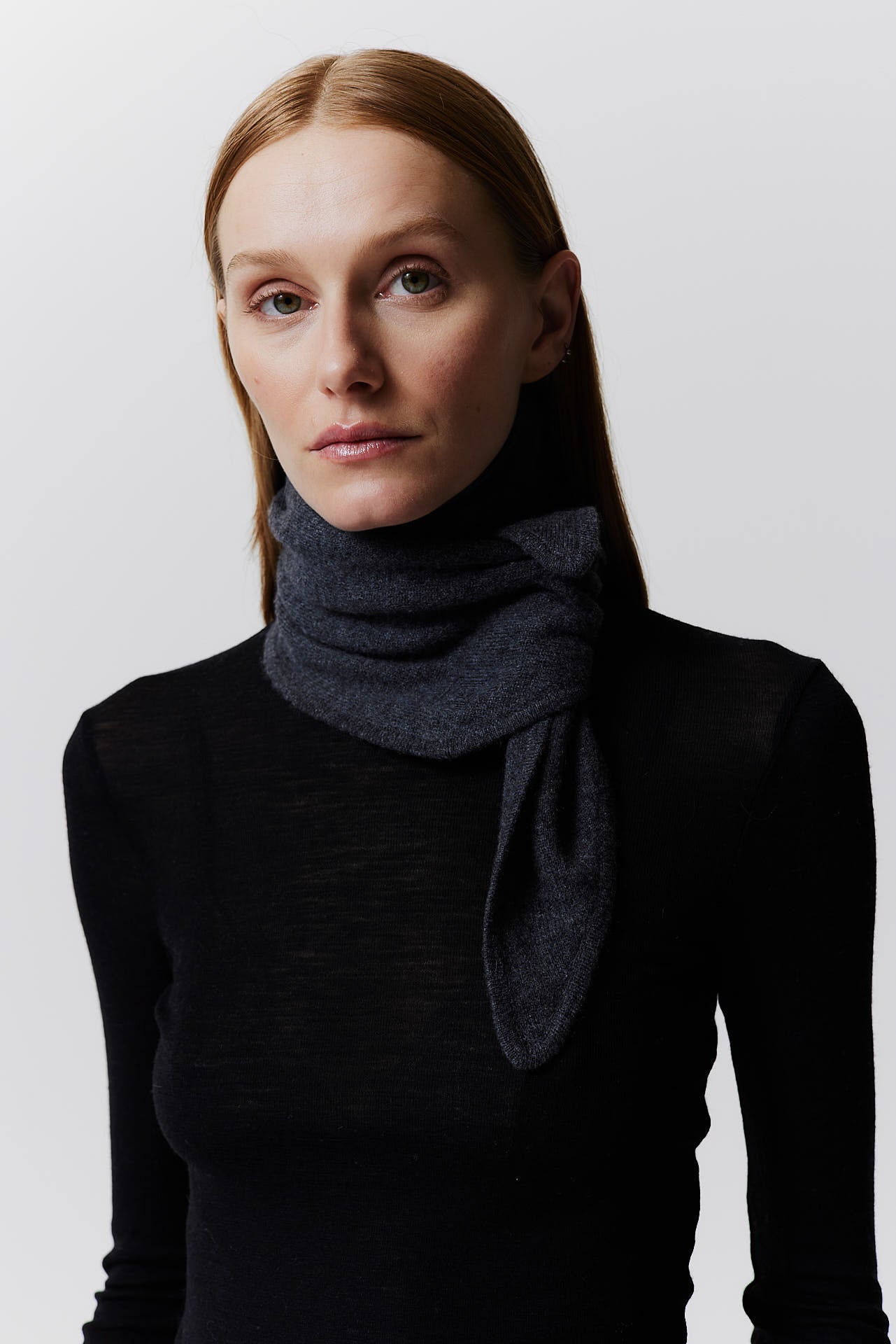 Cashmere Bandeau Fine Knit Graphite