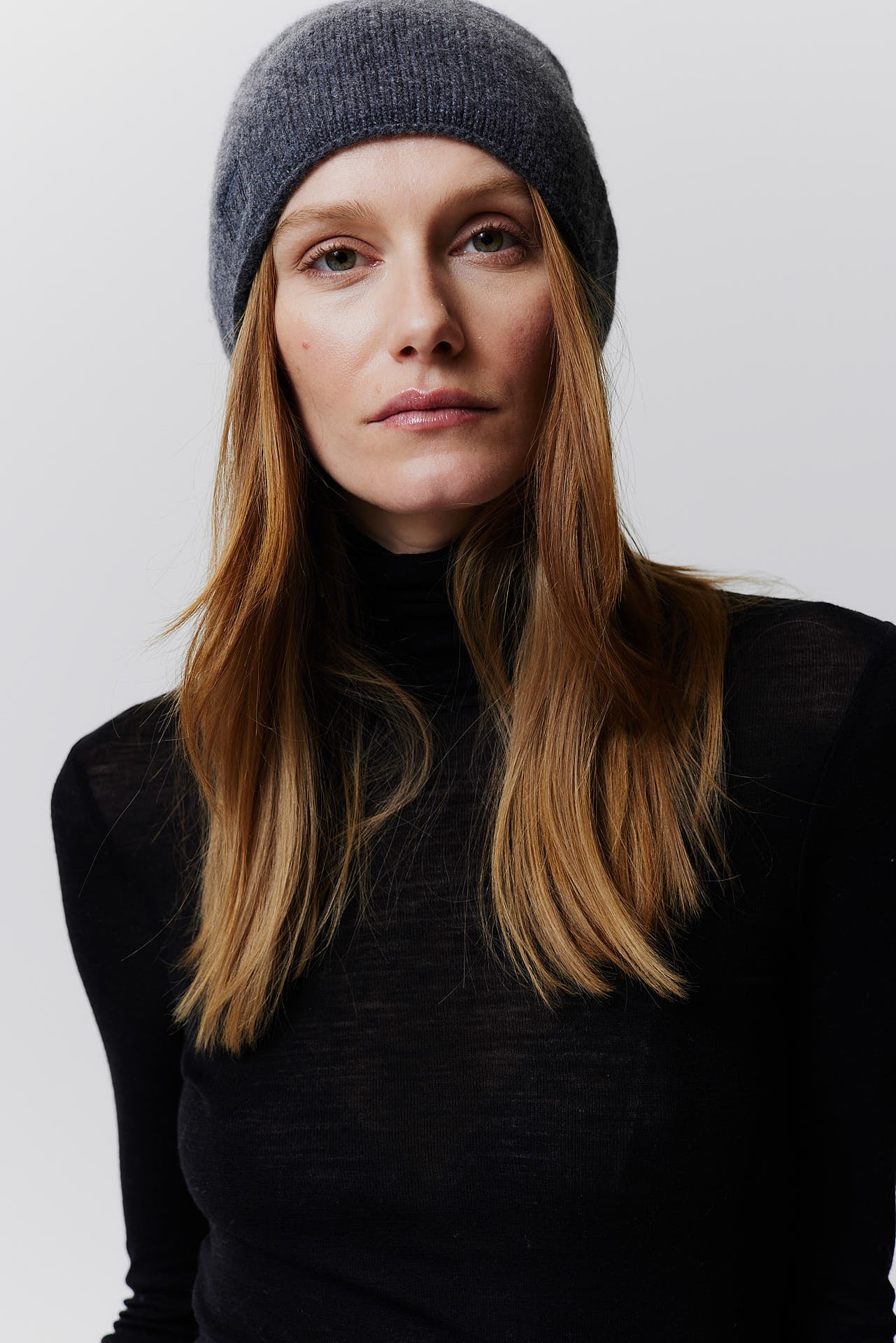 Cashmere Beanie Fine Knit Graphite