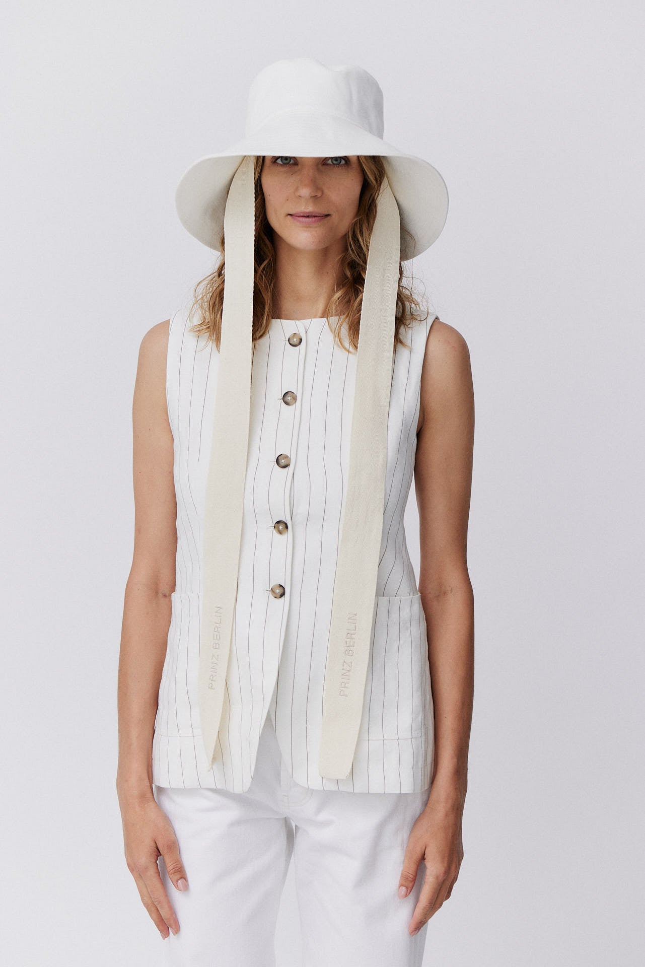 Cotton Bucket Hat Long Brim Weiß